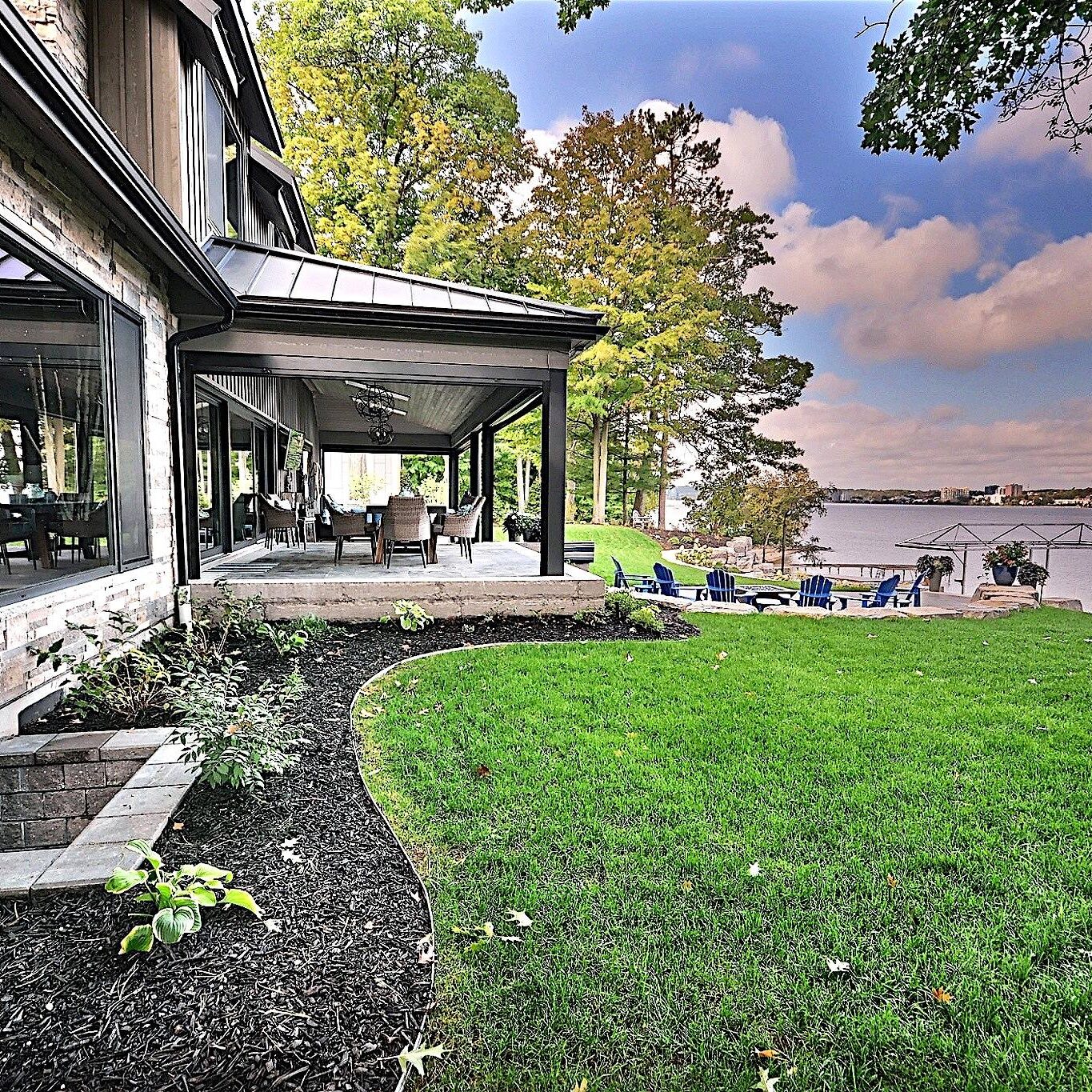 56652812_1266011590234086_4958272256963772416_n_1266011583567420